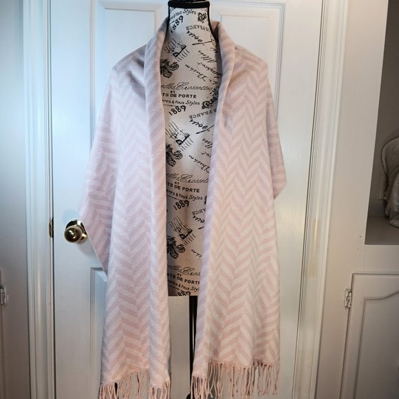 NWT Indigo Herringbone Wrap Shawl Scarf Soft Knit Pink Cream Women's OS - Picture 9 of 15